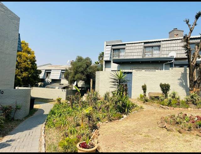 2 BEDROOM PROPERTY TO RENT IN BRYANSTON